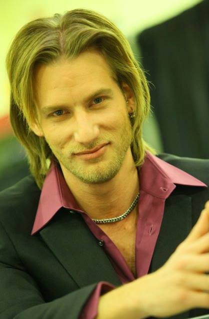 Shay Bar, international hairstylist and course instructor